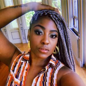 Meet your Posher, Christin